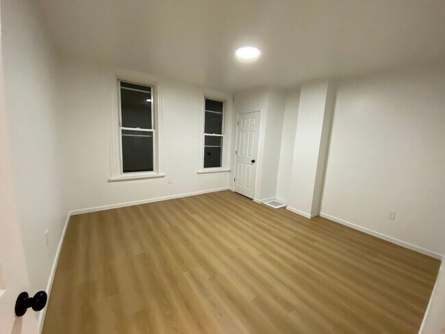 Building Photo - Newly updated 3 bedroom 1 bath house for Rent!