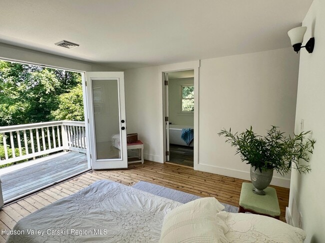 Building Photo - 5153 NY-9G