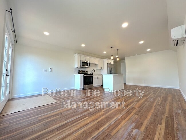 Building Photo - 16200 Marvin Rd