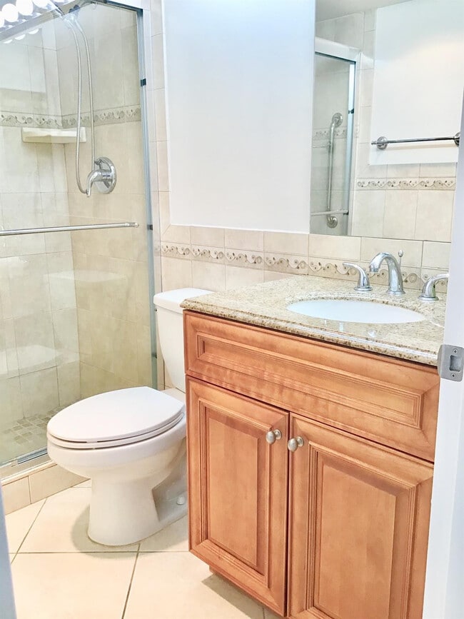 Building Photo - 2035 Exeter