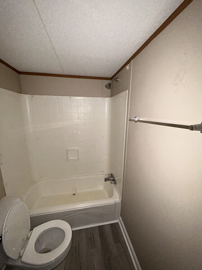 Building Photo - 114 Zackary St