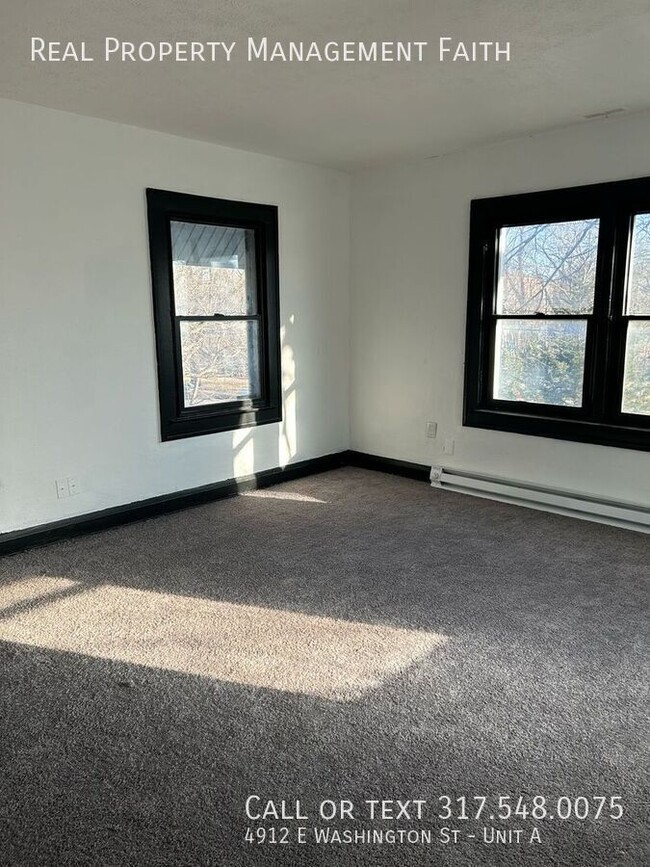 Building Photo - Recently Remodeled 2-Bedroom Unit – Washer...