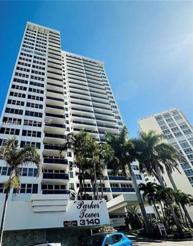 Building Photo - 3140 S Ocean Dr