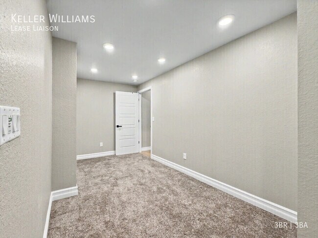 Building Photo - 939 Melting Snow Way