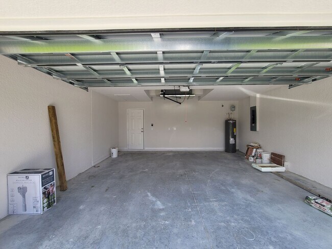 Building Photo - 2316 SW 19th Ave