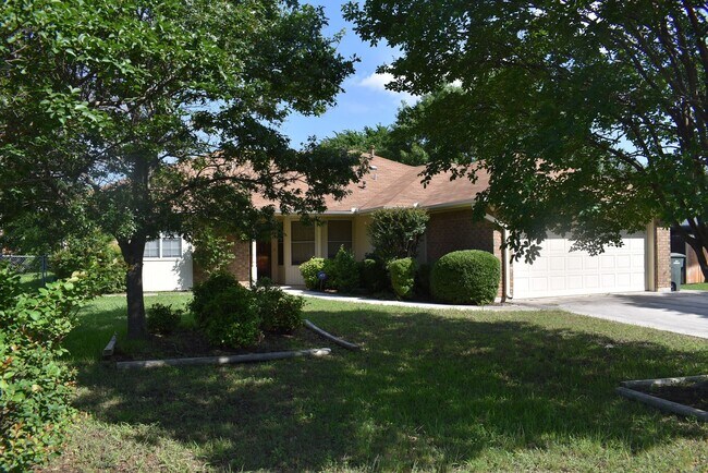 Building Photo - 3 Bedroom in Copperas Cove Established Neighborhood!