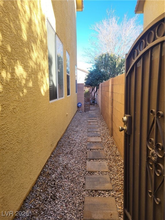 Building Photo - 9530 W Mesa Vista Ave