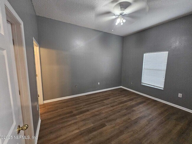 Building Photo - 6069 Maggies Cir