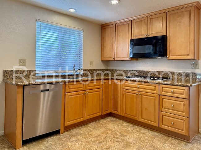Building Photo - 10515 Carrington Dr
