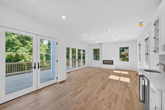 Building Photo - 64 Stonehouse Rd