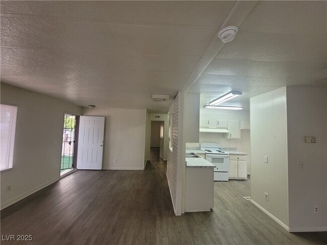 Building Photo - 367 MacFarland Ave