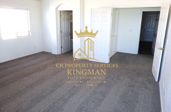 Building Photo - Beautiful 3+2 Split Floor plan home - Near KRMC Hualapai Mountain Campus