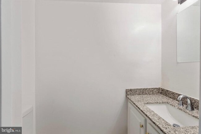 Building Photo - 39 N Turnberry Dr