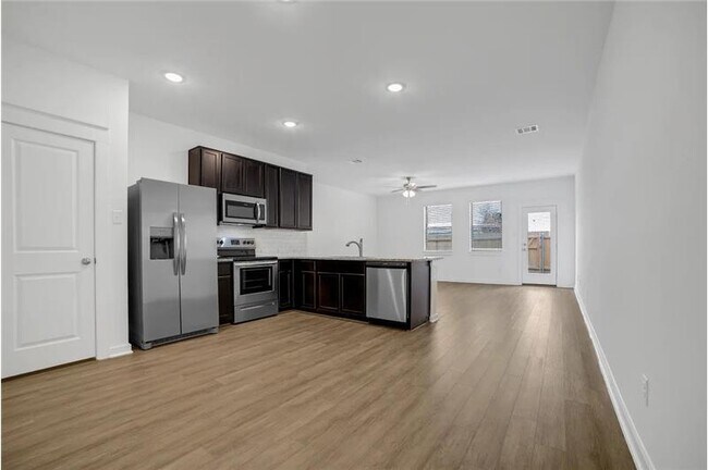 Building Photo - 151 Harvest Meadows Rd