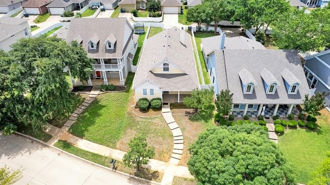 Building Photo - 10108 Cherry Hill Ln