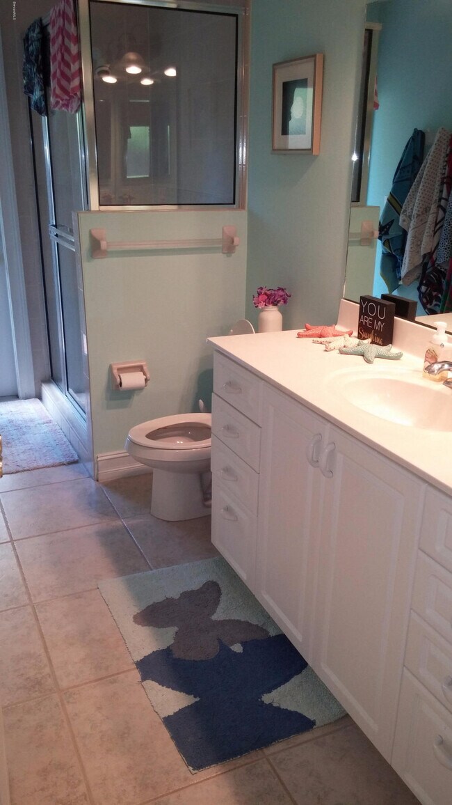 Building Photo - 411 Jackson Ave