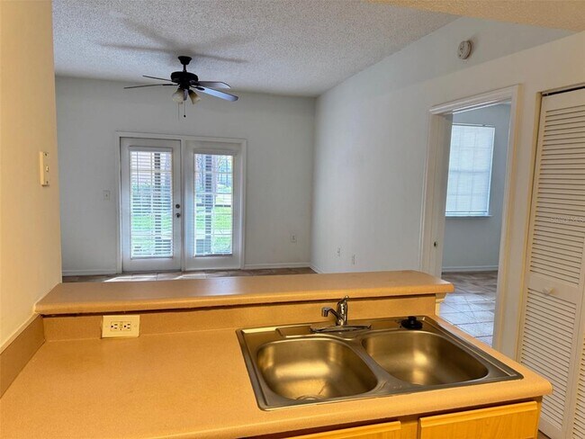 Building Photo - 10831 Windsor Walk Dr