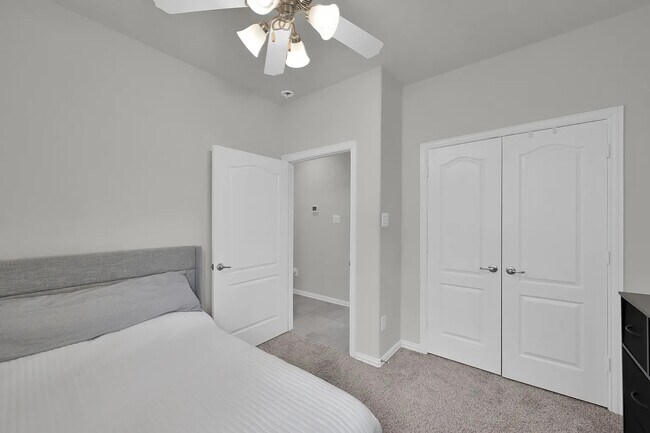 Building Photo - 40558 Berylline Ln.