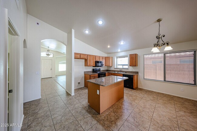 Building Photo - 13398 N 177th Dr