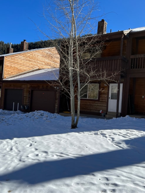Building Photo - 626 Pines Slope Rd