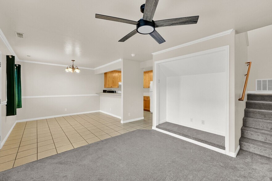 Building Photo - 3117 Van Buren Ave