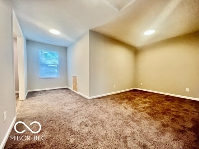 Building Photo - 838 N Temple Ave