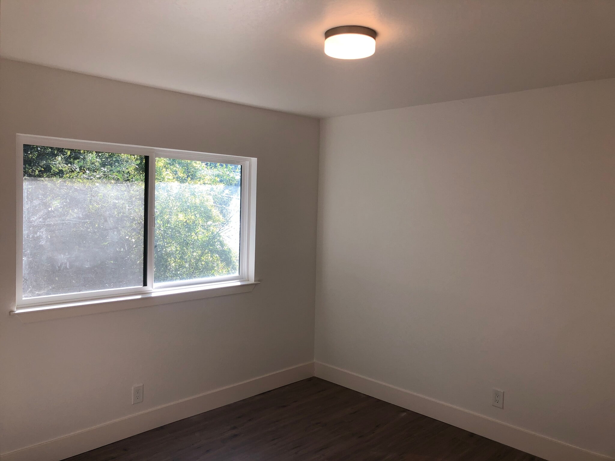 2nd Bedroom - 318 Elwood St