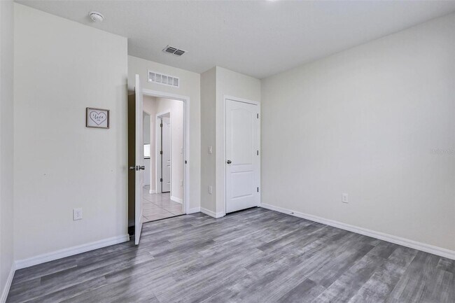 Building Photo - 1466 Mary Belle Ave