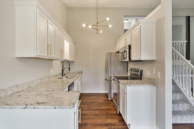 Building Photo - 663 Amphitheater Dr