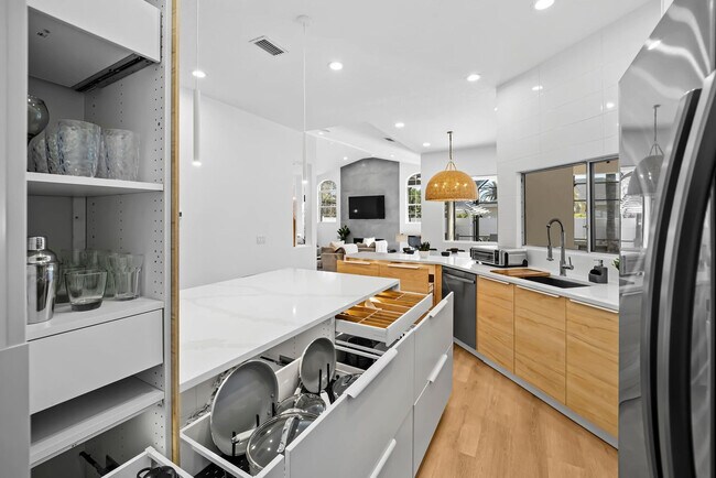 Building Photo - 110 Wellstone Dr