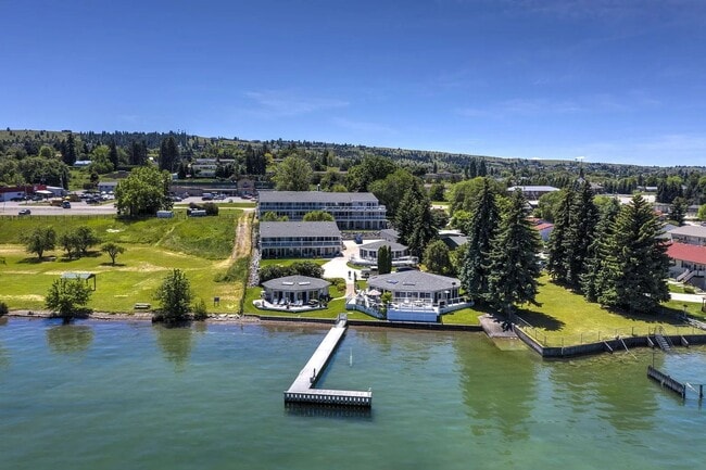 Building Photo - Lake Front Rental