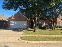 Building Photo - 3024 Peppercorn Dr