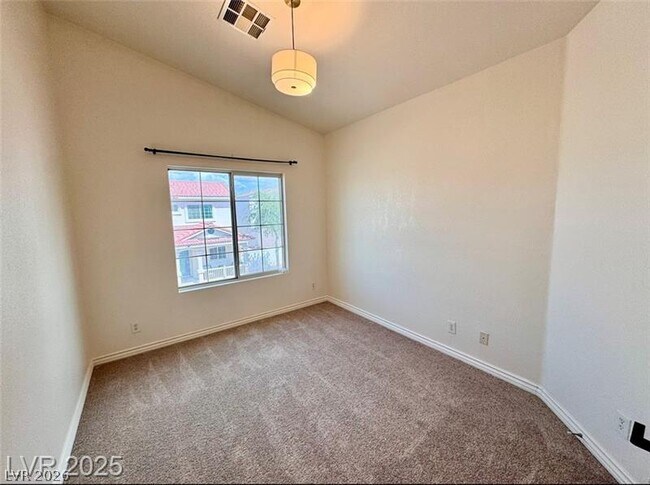 Building Photo - 1529 Tillman Falls Ave