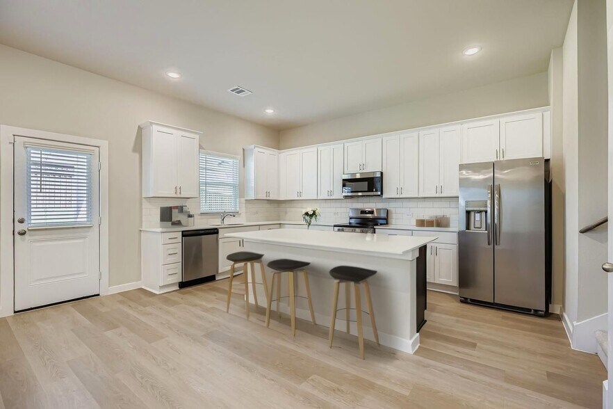 Building Photo - The Reserve at Arden Park