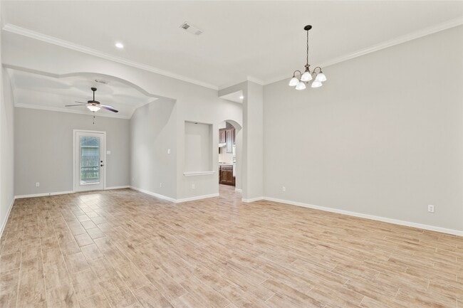 Building Photo - 521 Ironwood Forest Dr