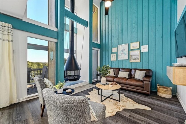 Building Photo - 115 Comanche Dr