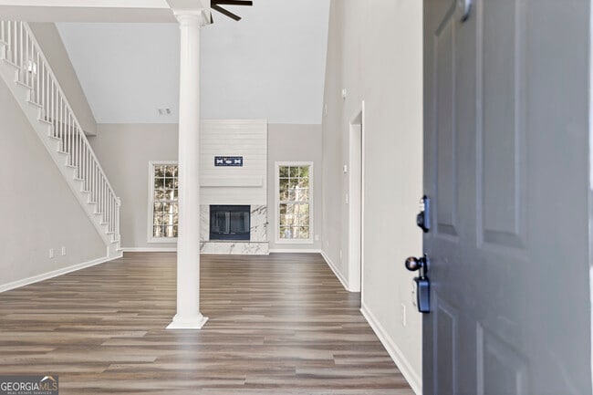 Building Photo - 204 Victoria Trace