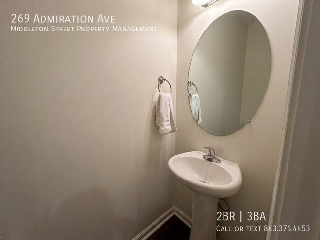 Building Photo - 269 Admiration Ave