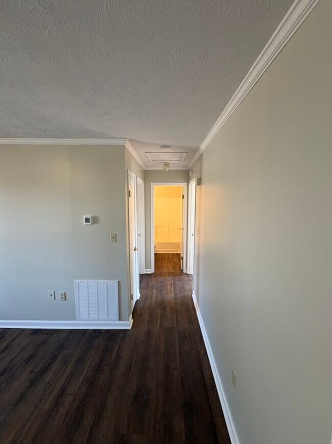 Building Photo - 4051 Wynn St