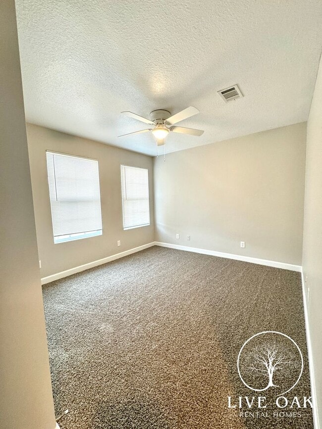 Building Photo - 125 Governors Blvd