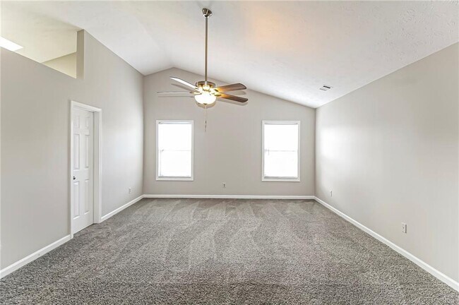 Building Photo - 3387 Summit Glen Dr