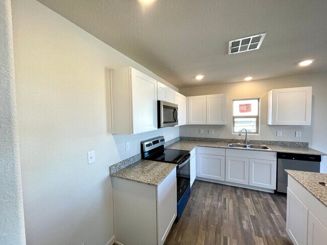 Building Photo - New Beautiful 2023 Construction- 4 Bedroom...