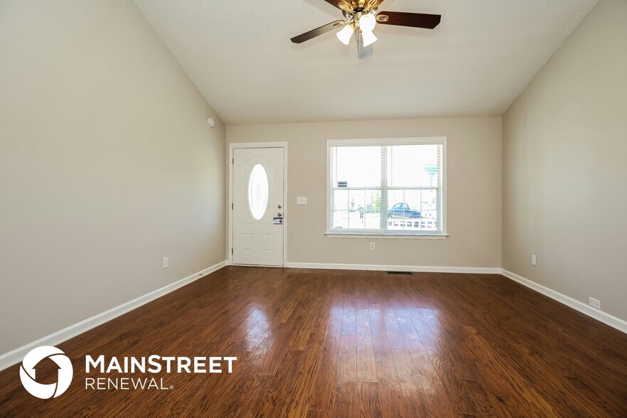Building Photo - 808 Albin Ct
