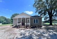 Building Photo - For Rent Davie County