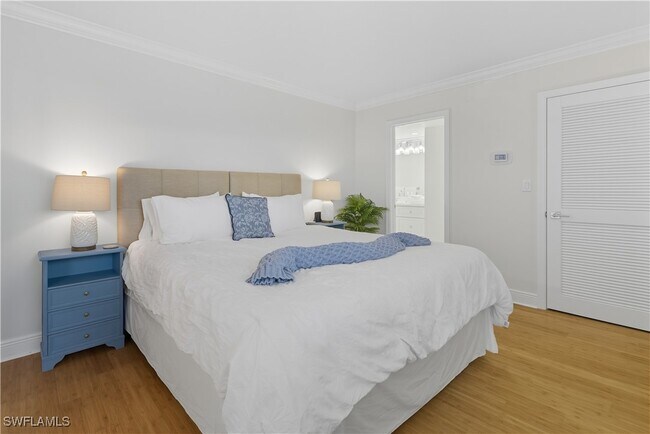 Building Photo - 3443 Gulf Shore Blvd N