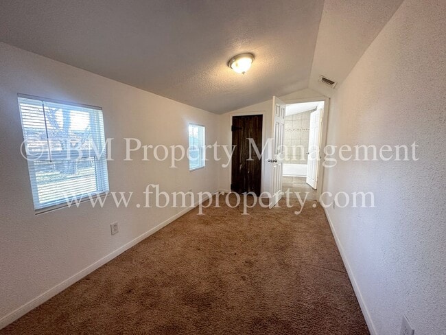 Building Photo - 200 Dunlap St
