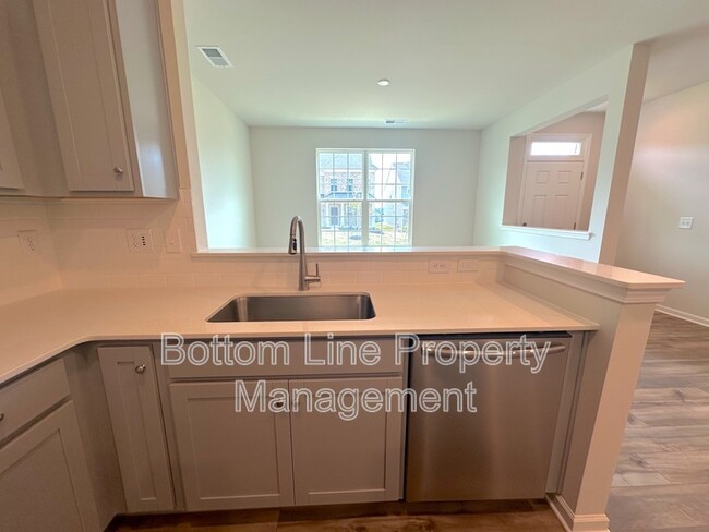 Building Photo - 4475 Potters Wheel Dr