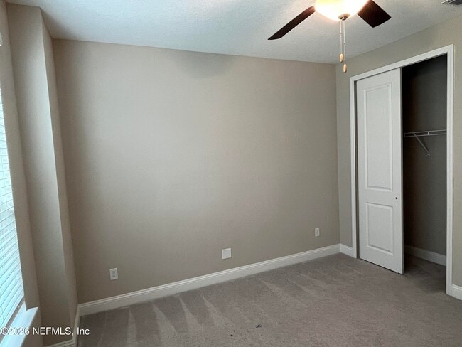 Building Photo - 211 Diamondback Ave