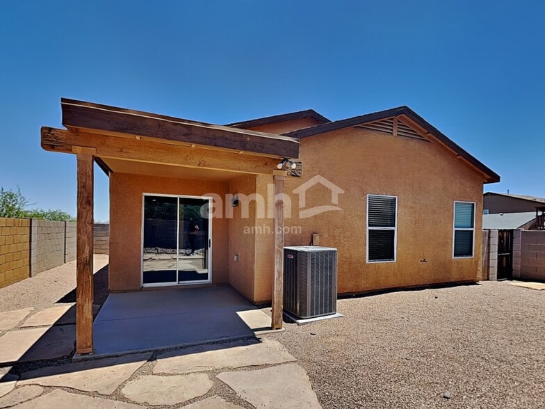 Building Photo - 18566 S Camino de las Quintas