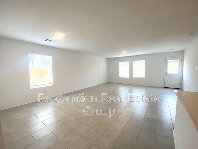 Building Photo - 10921 SW 22nd St